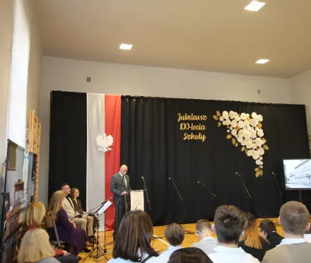 Uroczystość z okazji 100-lecia szkoły