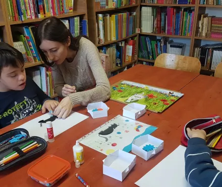 LEKCJE BIBLIOTECZNE – TEATRZYK KAMISHIBAI I ORIGAMI