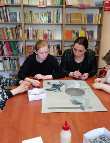 SYRENKA WARSZAWSKA Z ORIGAMI