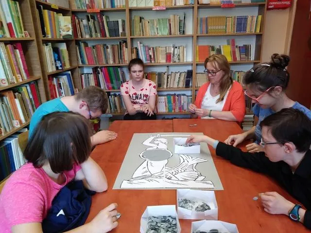 SYRENKA WARSZAWSKA Z ORIGAMI