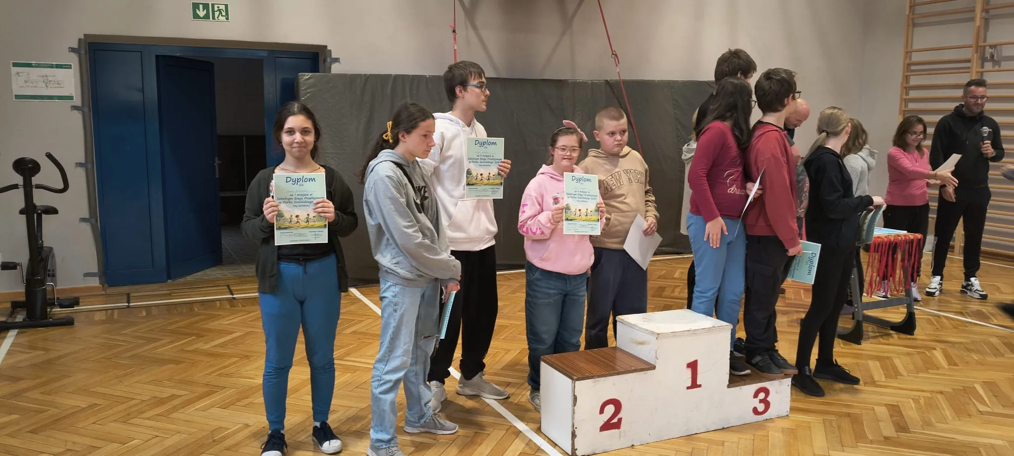 rozdanie dyplomów