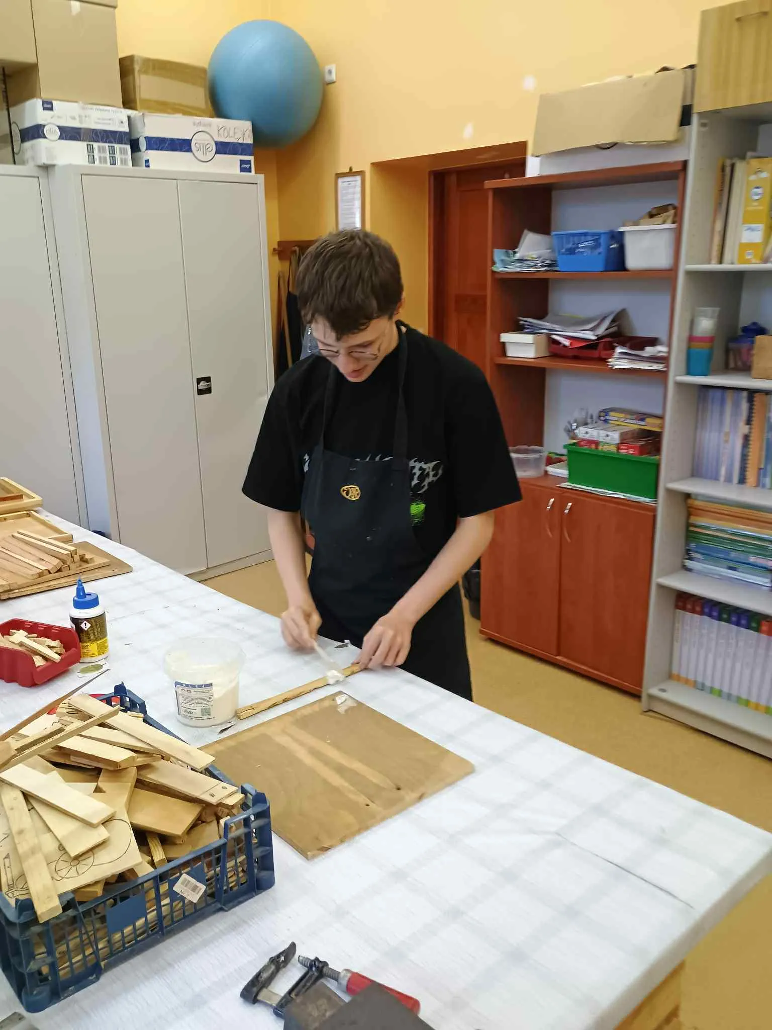 „MAŁY MAJSTERKOWICZ –W DREWNIE TWORZONE” 