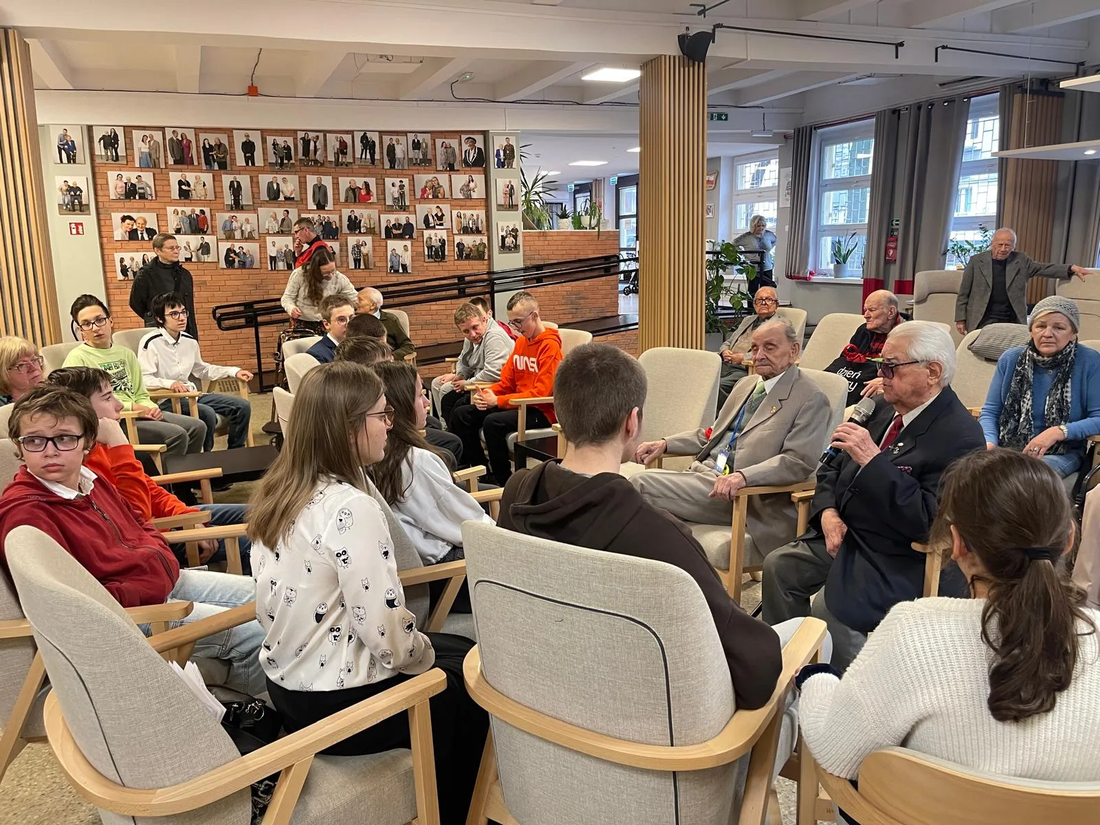 Powstańcy warszawscy