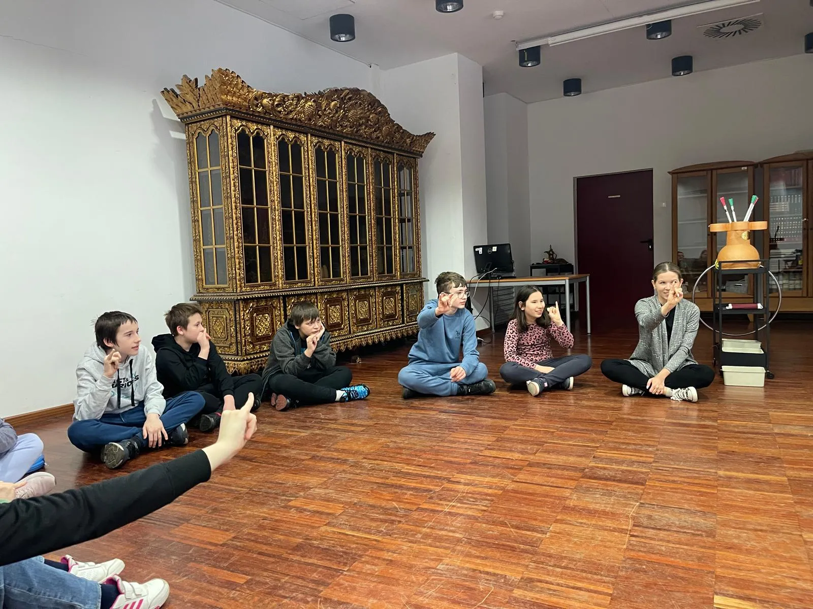 Wyjście uczniów klas 4–6 do Muzeum Azji i Pacyfiku