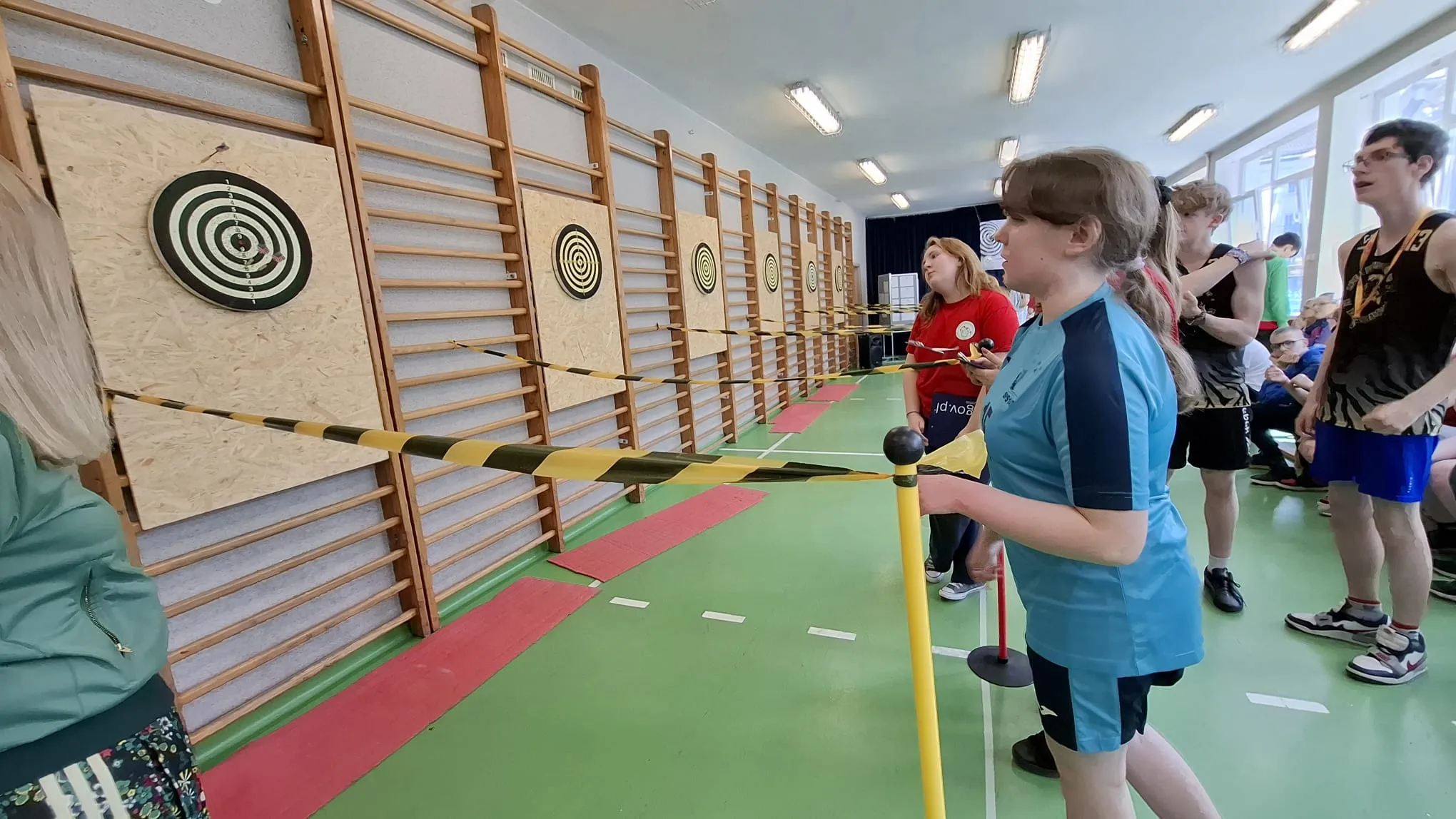 Sukces naszej uczennicy w zawodach sportowych w rzutki