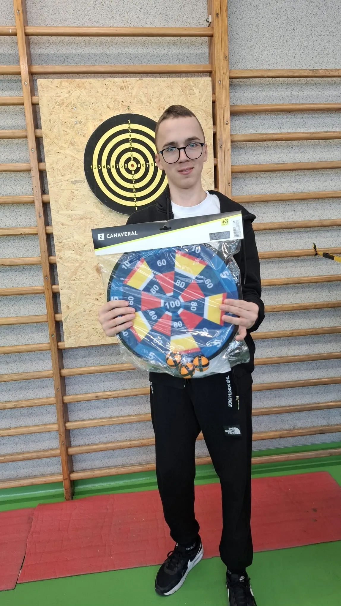 Sukces naszej uczennicy w zawodach sportowych w rzutki