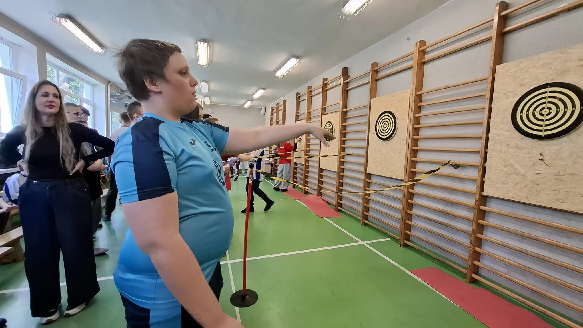 Sukces naszej uczennicy w zawodach sportowych w rzutki