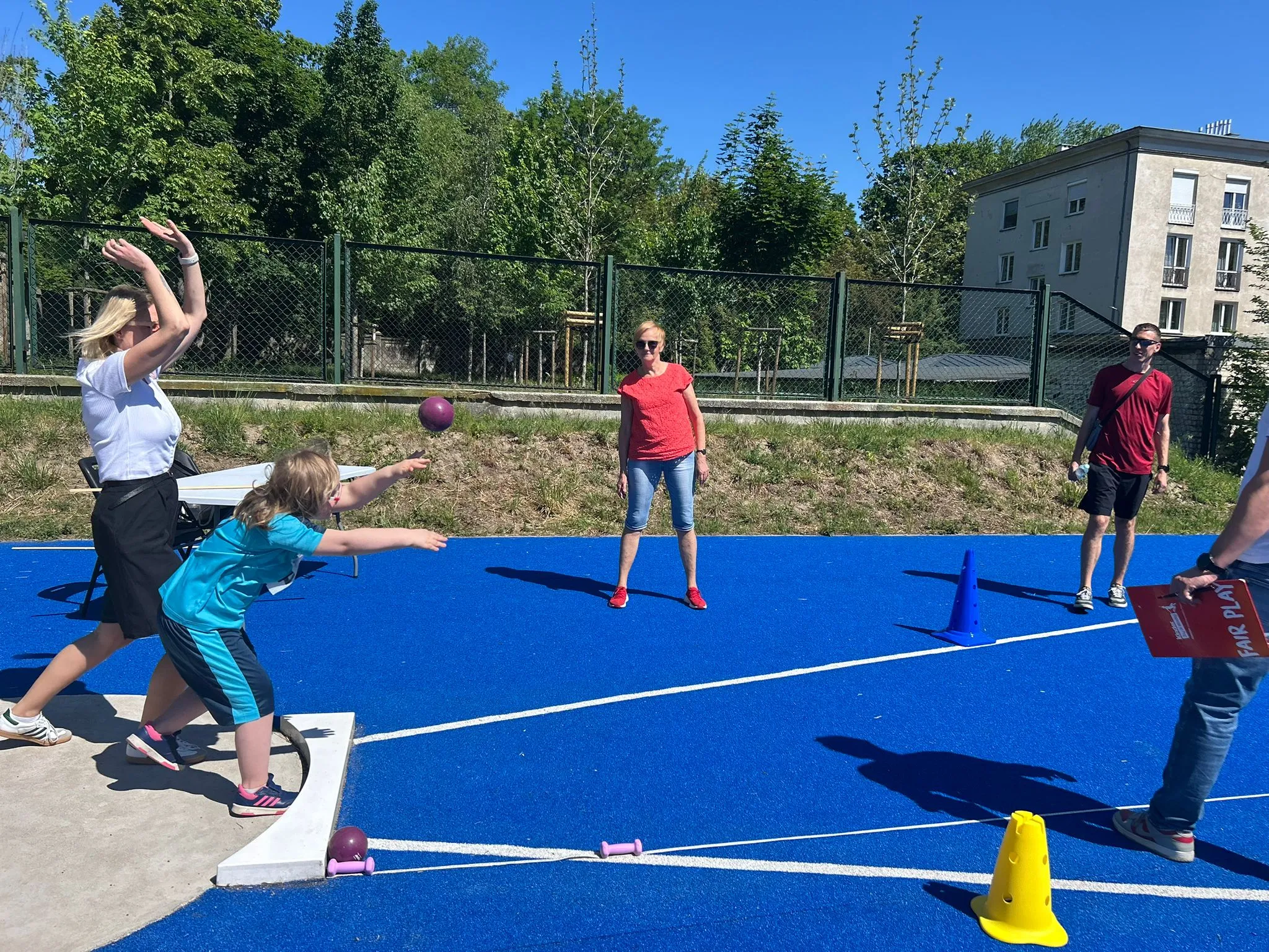 I Międzyszkolna Olimpiada Sportowa w SPS nr 147