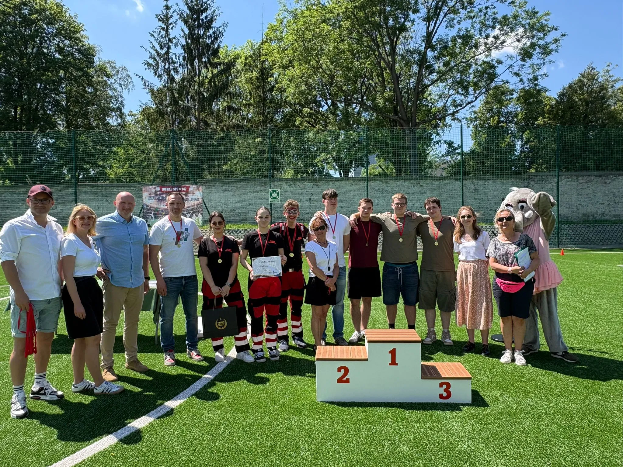 I Międzyszkolna Olimpiada Sportowa w SPS nr 147