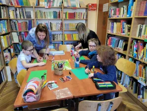 LEKCJE BIBLIOTECZNE – TEATRZYK KAMISHIBAI I ORIGAMI