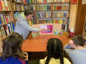 LEKCJE BIBLIOTECZNE – TEATRZYK KAMISHIBAI I ORIGAMI