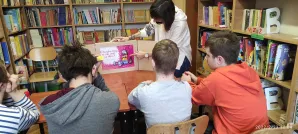 LEKCJE BIBLIOTECZNE – TEATRZYK KAMISHIBAI I ORIGAMI