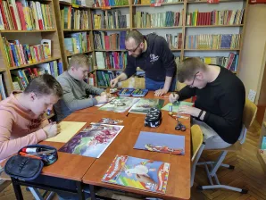 LEKCJE BIBLIOTECZNE – TEATRZYK KAMISHIBAI I ORIGAMI
