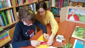 LEKCJE BIBLIOTECZNE – TEATRZYK KAMISHIBAI I ORIGAMI